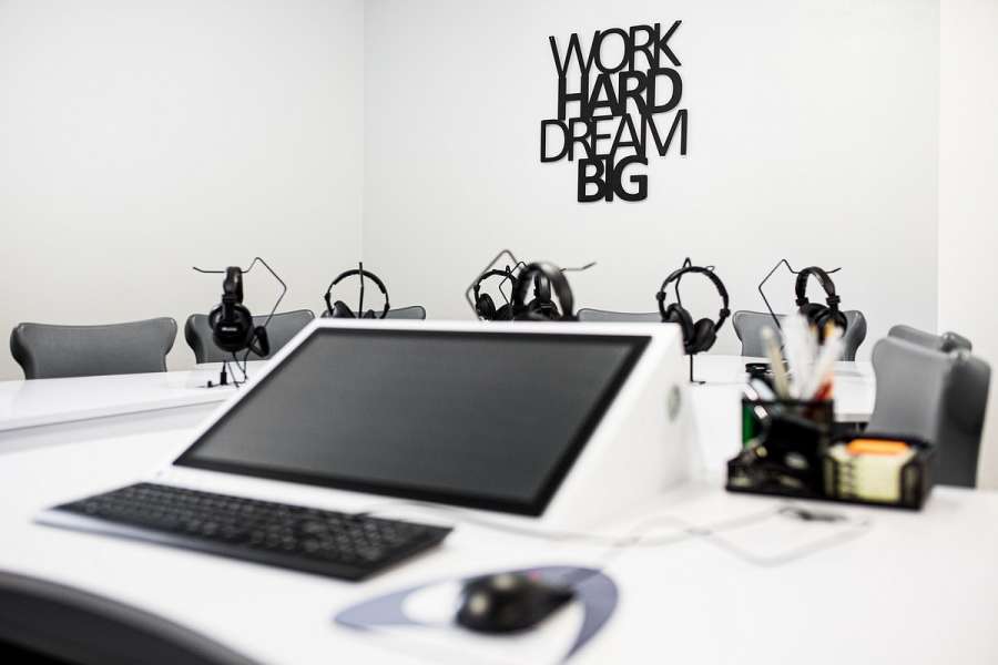 Justyna Wajda - Language Lab